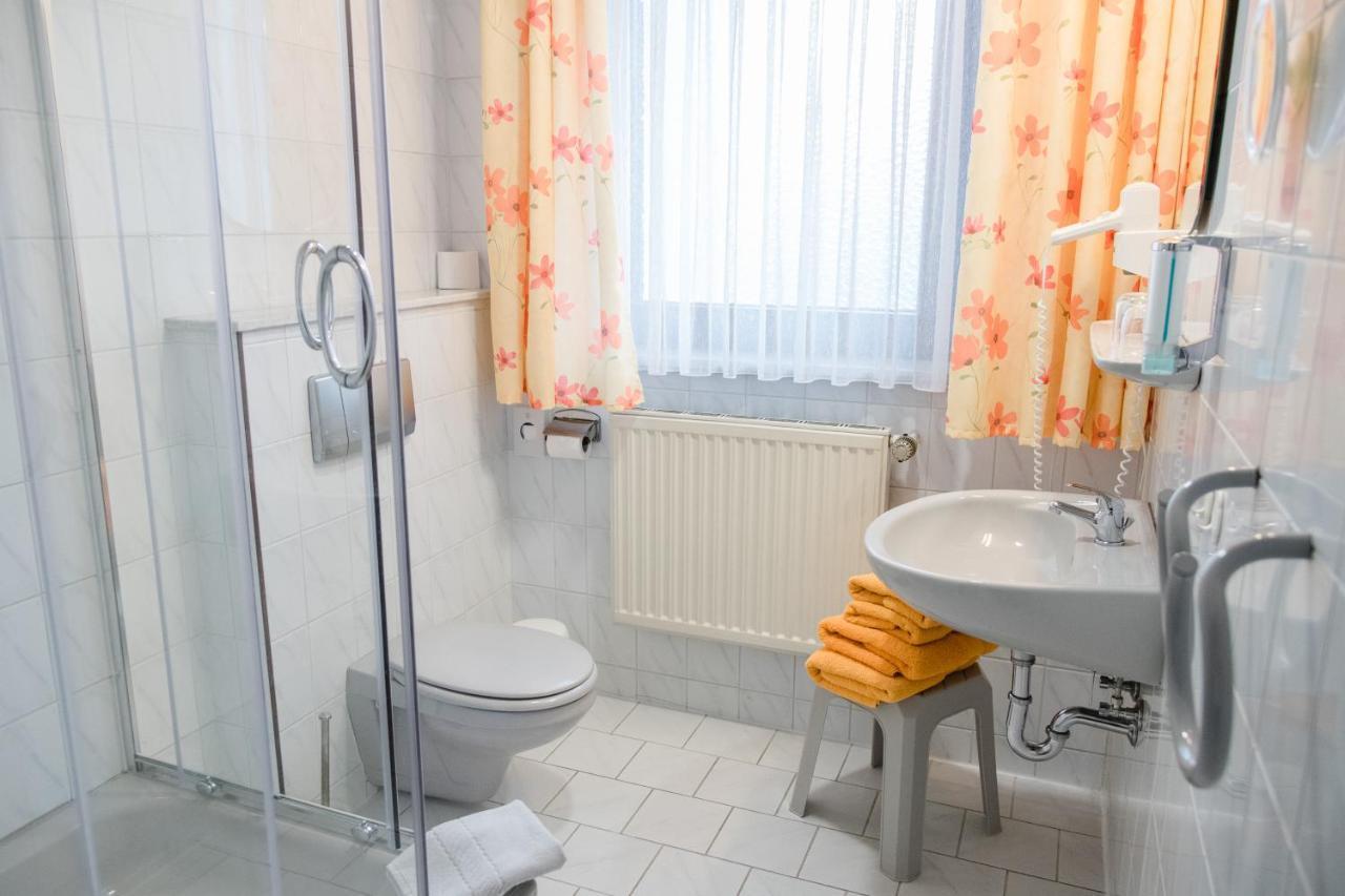 Hotel Mueller Genthin Ngoại thất bức ảnh