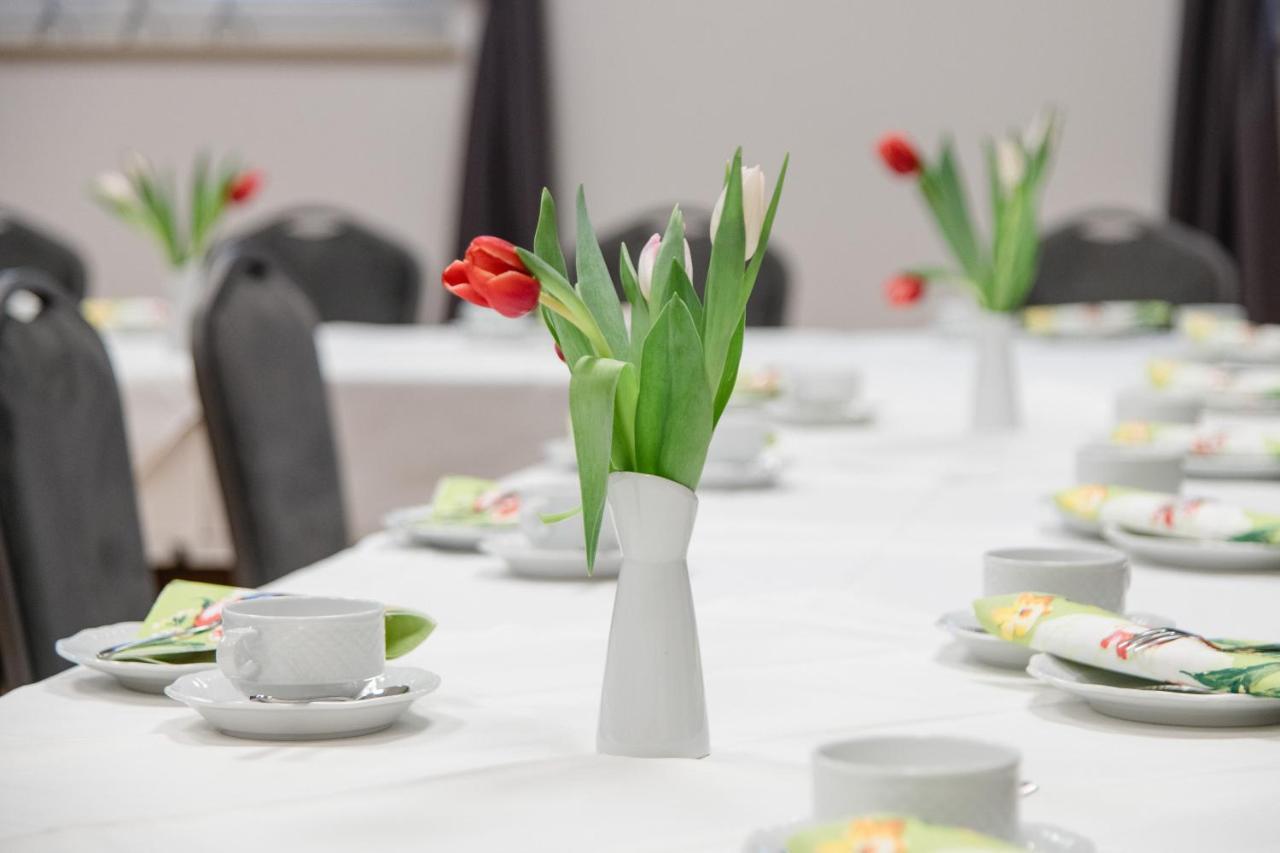 Hotel Mueller Genthin Ngoại thất bức ảnh